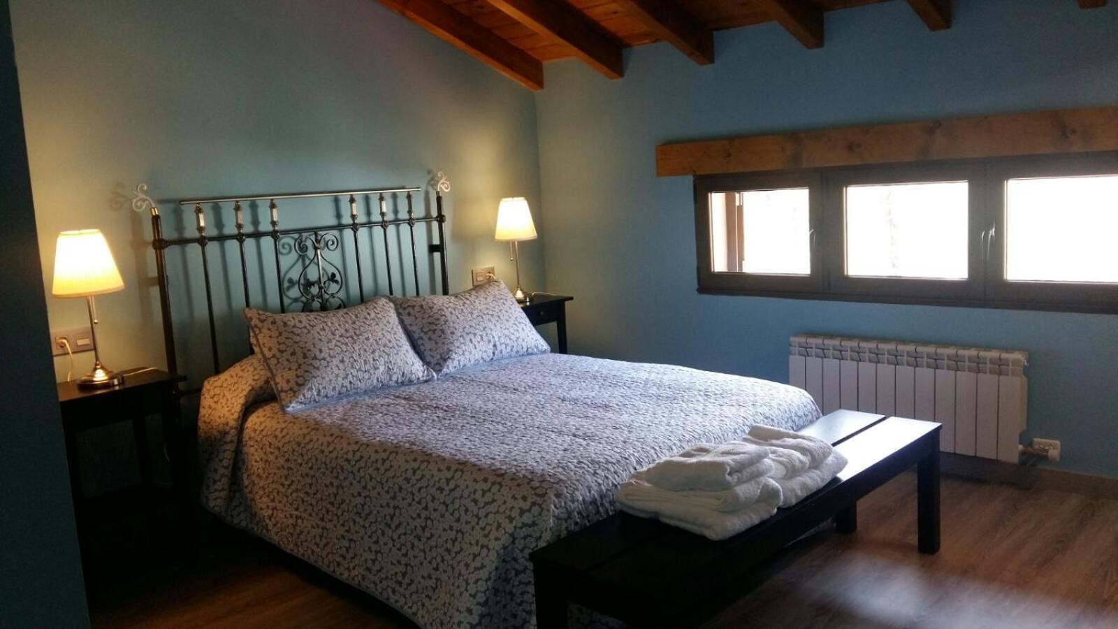 Apartamento Turistico Casas De Manuel La Pola de Gordon Kültér fotó