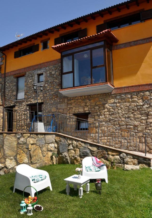 Apartamento Turistico Casas De Manuel La Pola de Gordon Kültér fotó